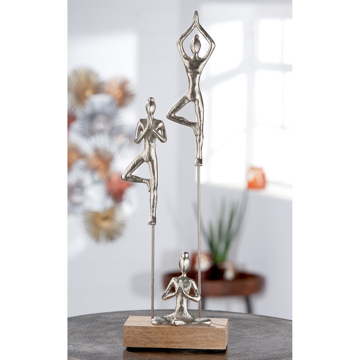 Houten/Aluminium sculptuur "Yogagroep"