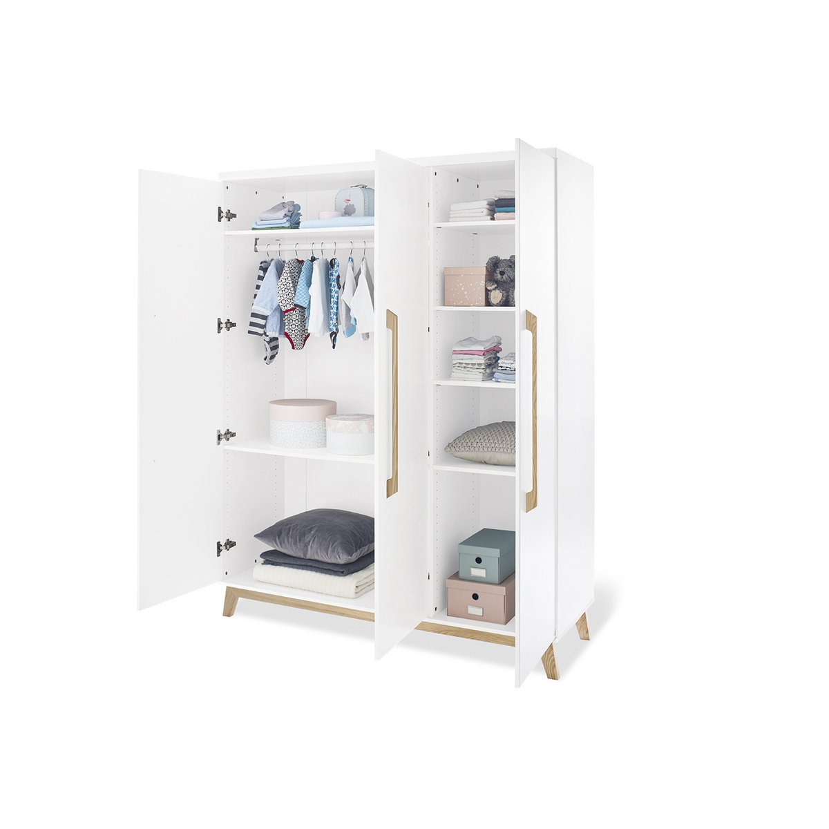 Set 'Riva' breed groot, incl. wandplank 4 delen: ledikant, brede commode, grote kledingkast, wandplank