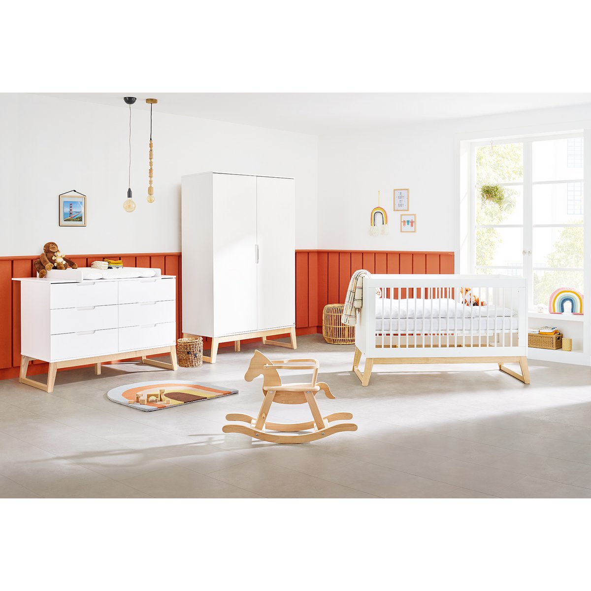 Set 'Brug' extra breed 3 delen: ledikant, extra brede commode, 2-deurs kledingkast