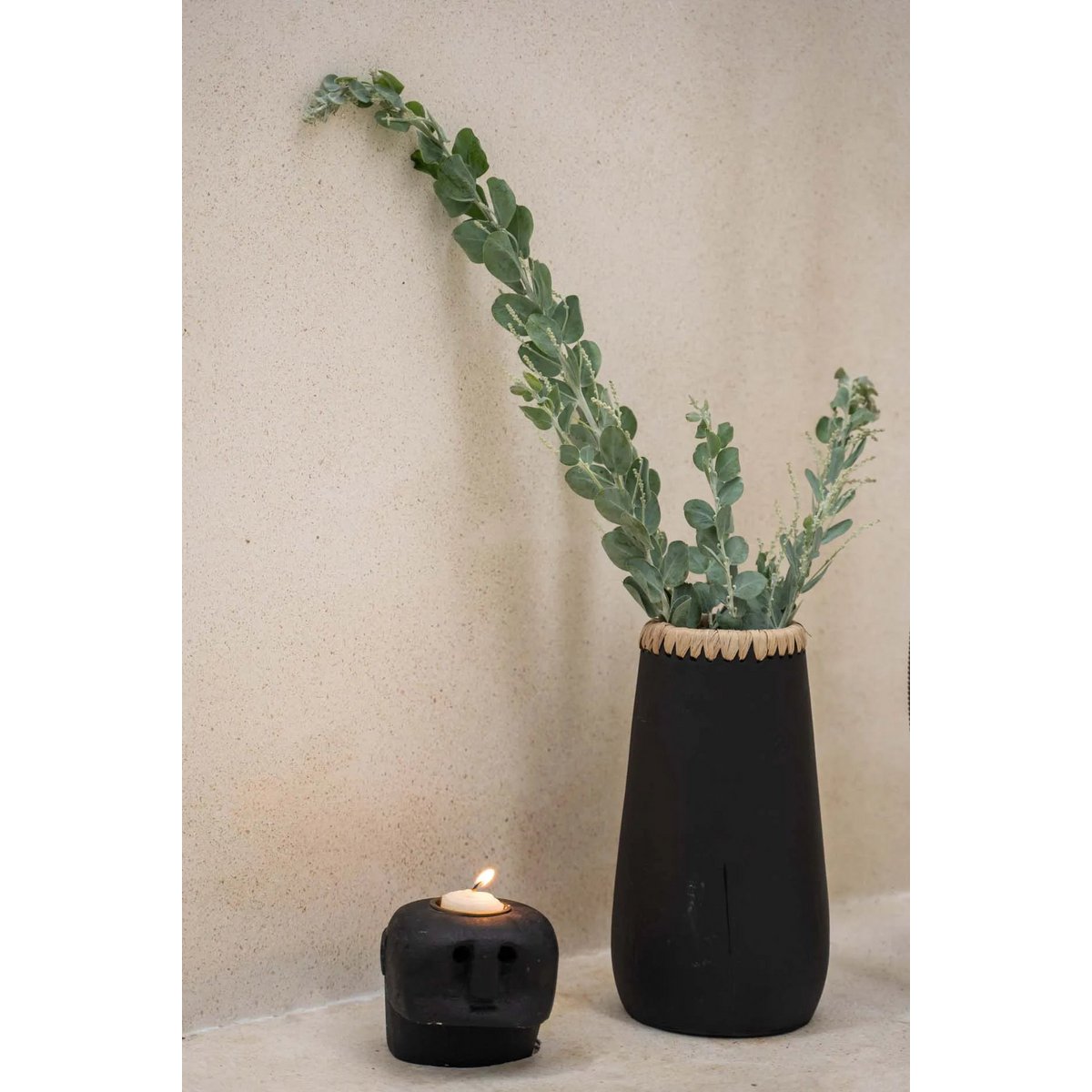 Sumba-serie steen donker kaarsenhouder 9cm hoog
