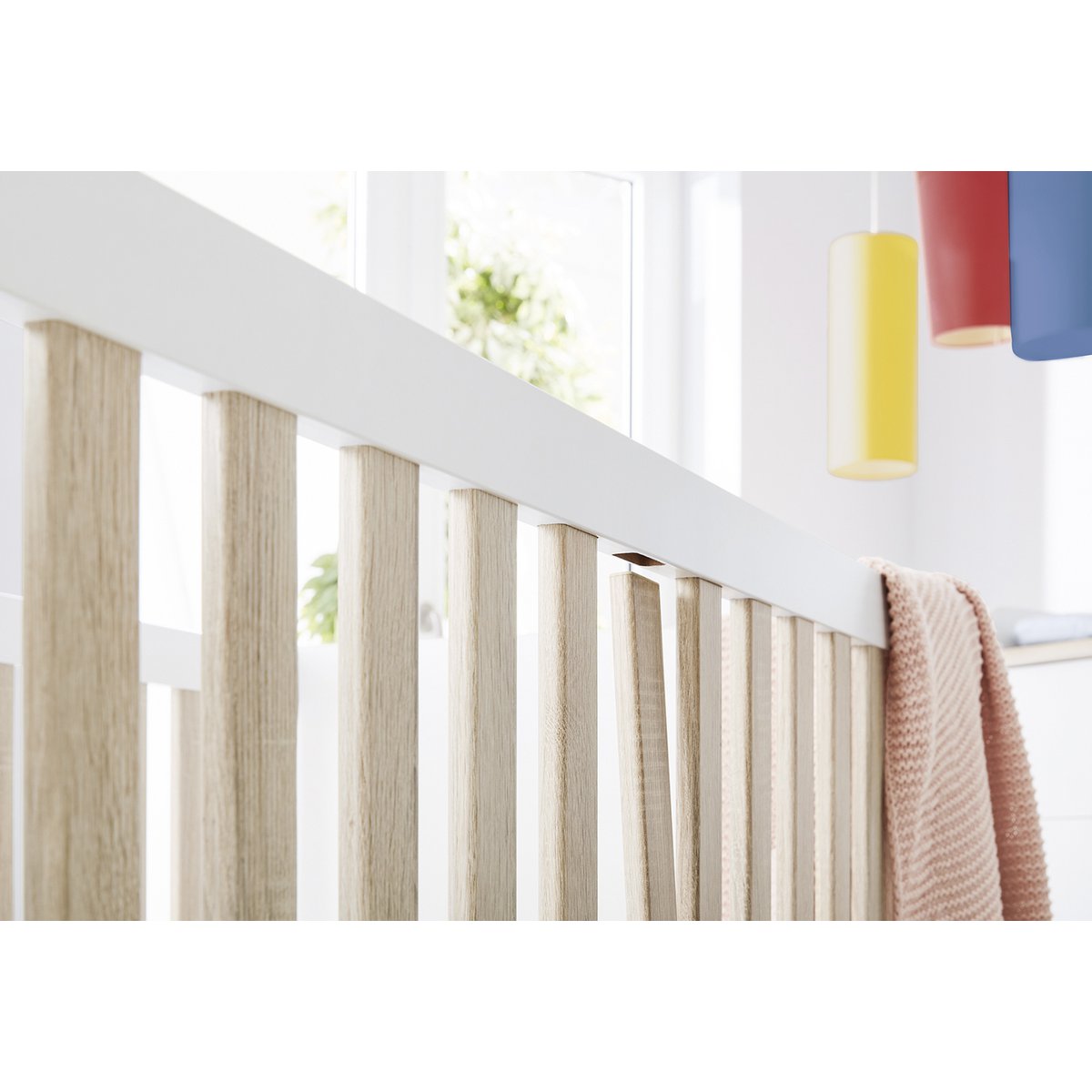 Set 'Lumi' breed3 delen: ledikant, brede commode, 2-deurs kledingkast