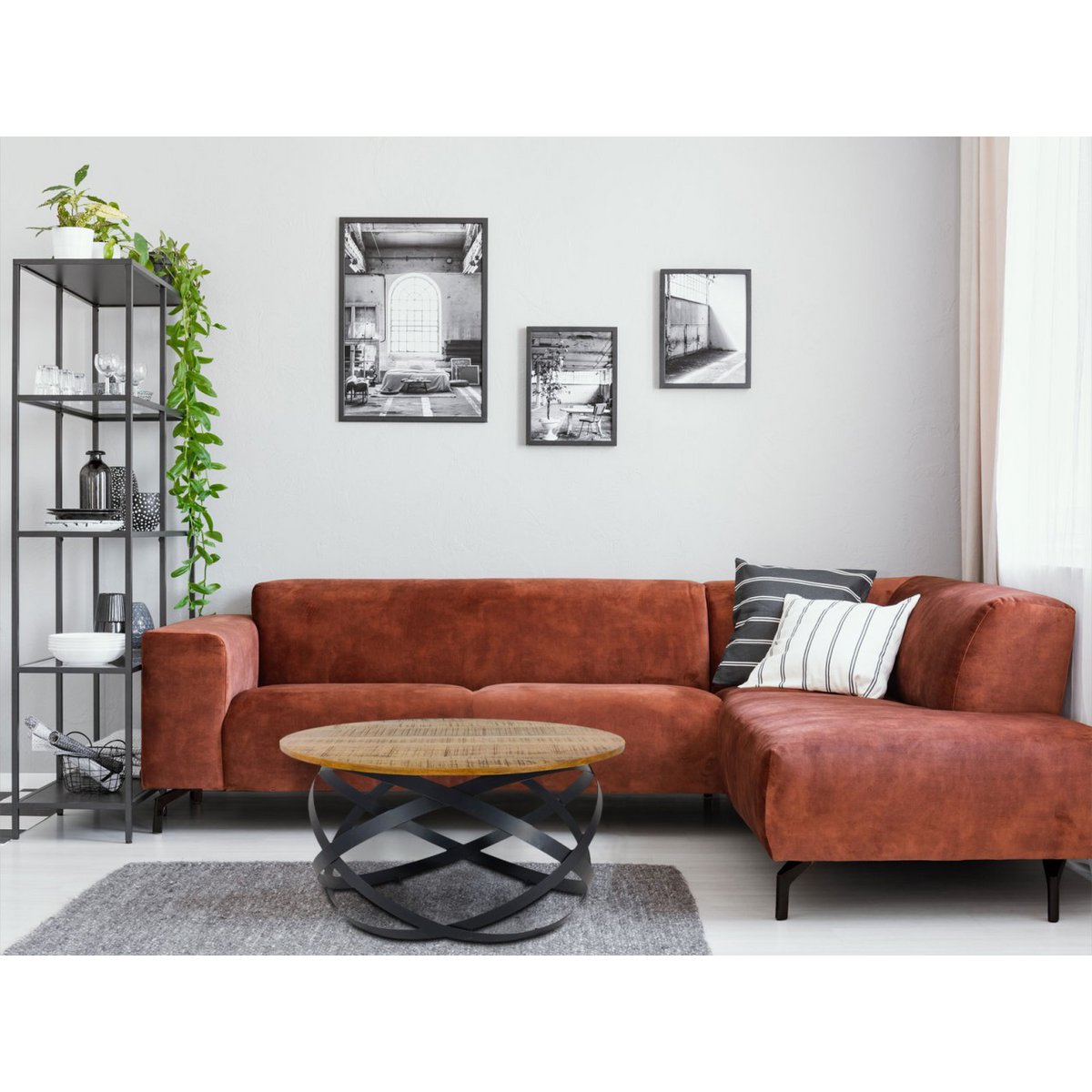 Salontafel rond Orbit massief hout met metalen frame