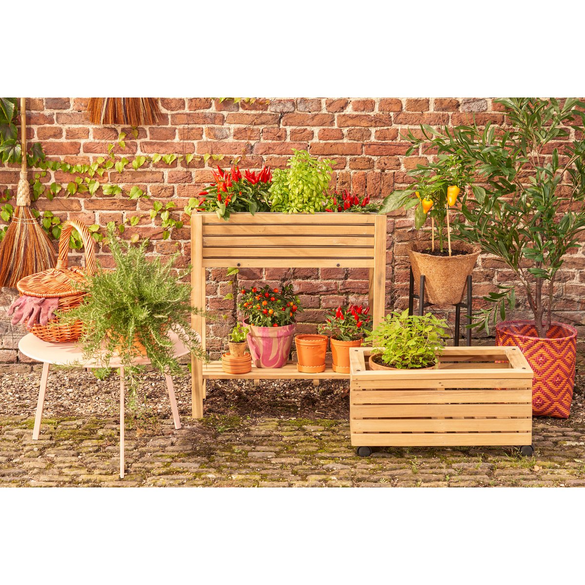 Plantenbak Glenwood op Wielen - L60 x B35 x H30 cm - Acaciahout - Bruin