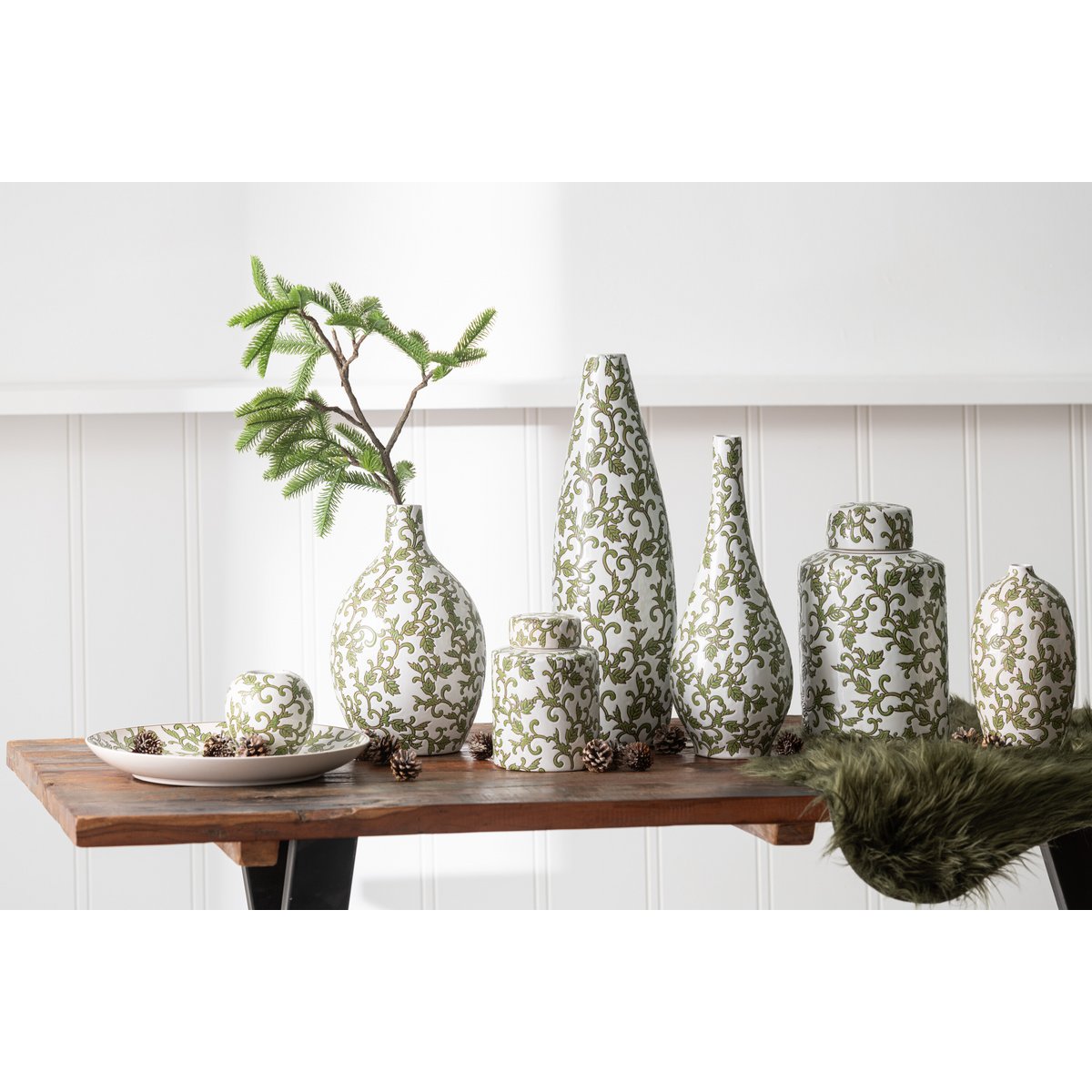 J-Line vaas Yezi Rond - porselein - groen/wit - 33 cm hoog