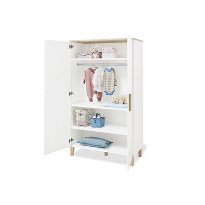 Set 'Lumi' breed3 delen: ledikant, brede commode, 2-deurs kledingkast