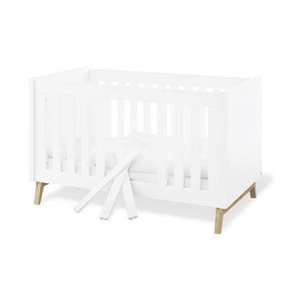 Set 'Riva' breed 3 delen: ledikant, brede commode, 2-deurs kledingkast