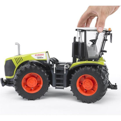 Bruder Tractor Claas Xerion 5000
